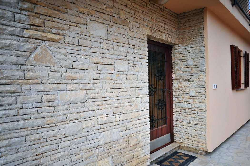 Apartmani Anita 梅杜林 外观 照片
