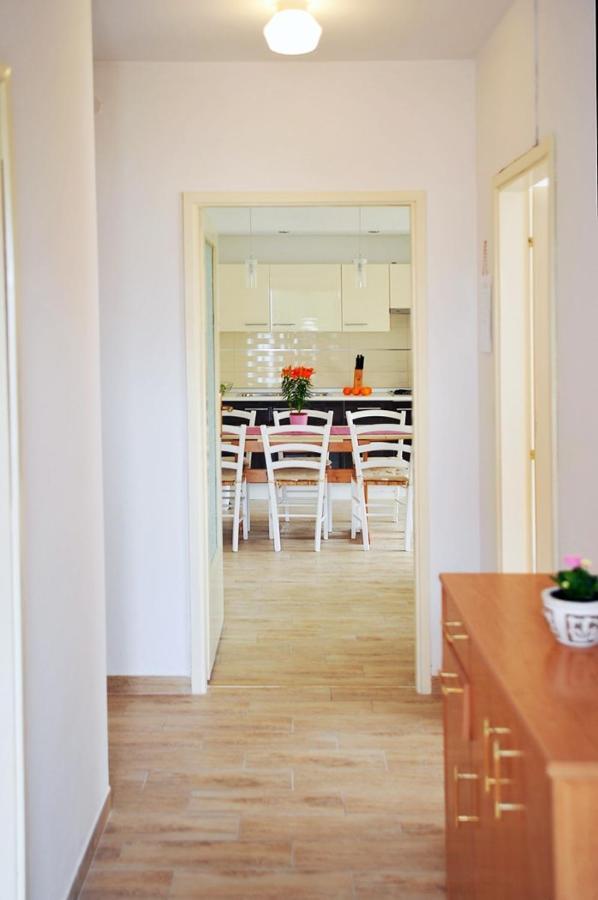 Apartmani Anita 梅杜林 外观 照片