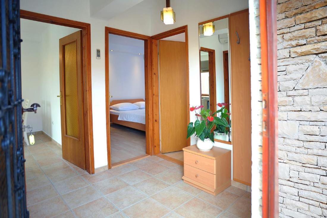 Apartmani Anita 梅杜林 外观 照片